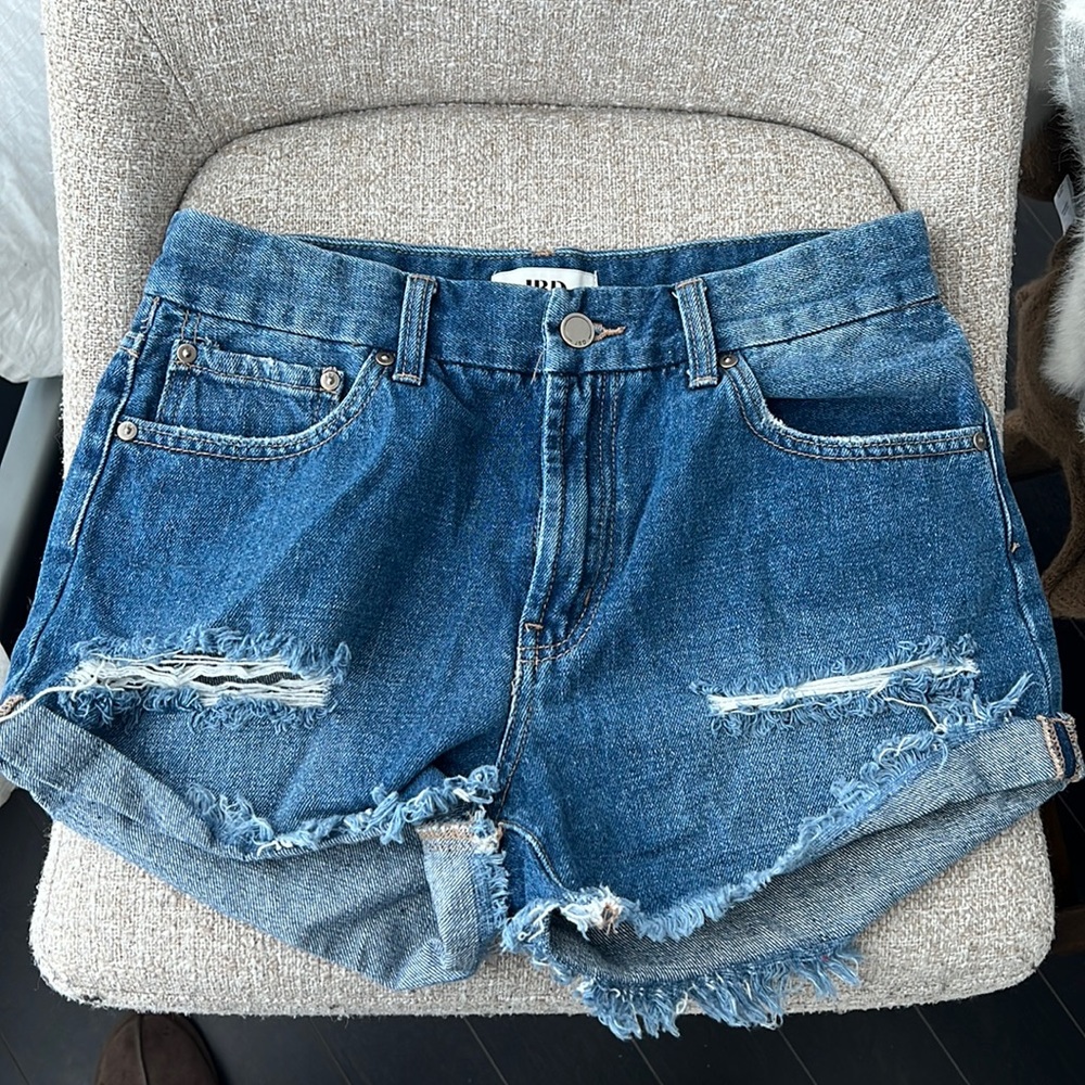 Denim mid rise cutoff shorts NWT